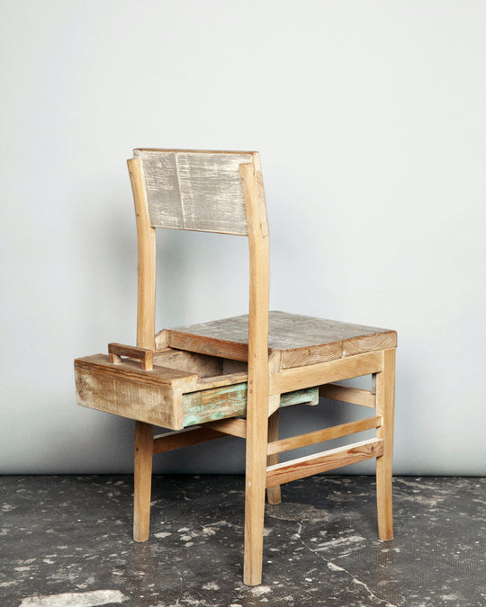 rE | Chair with drawer
