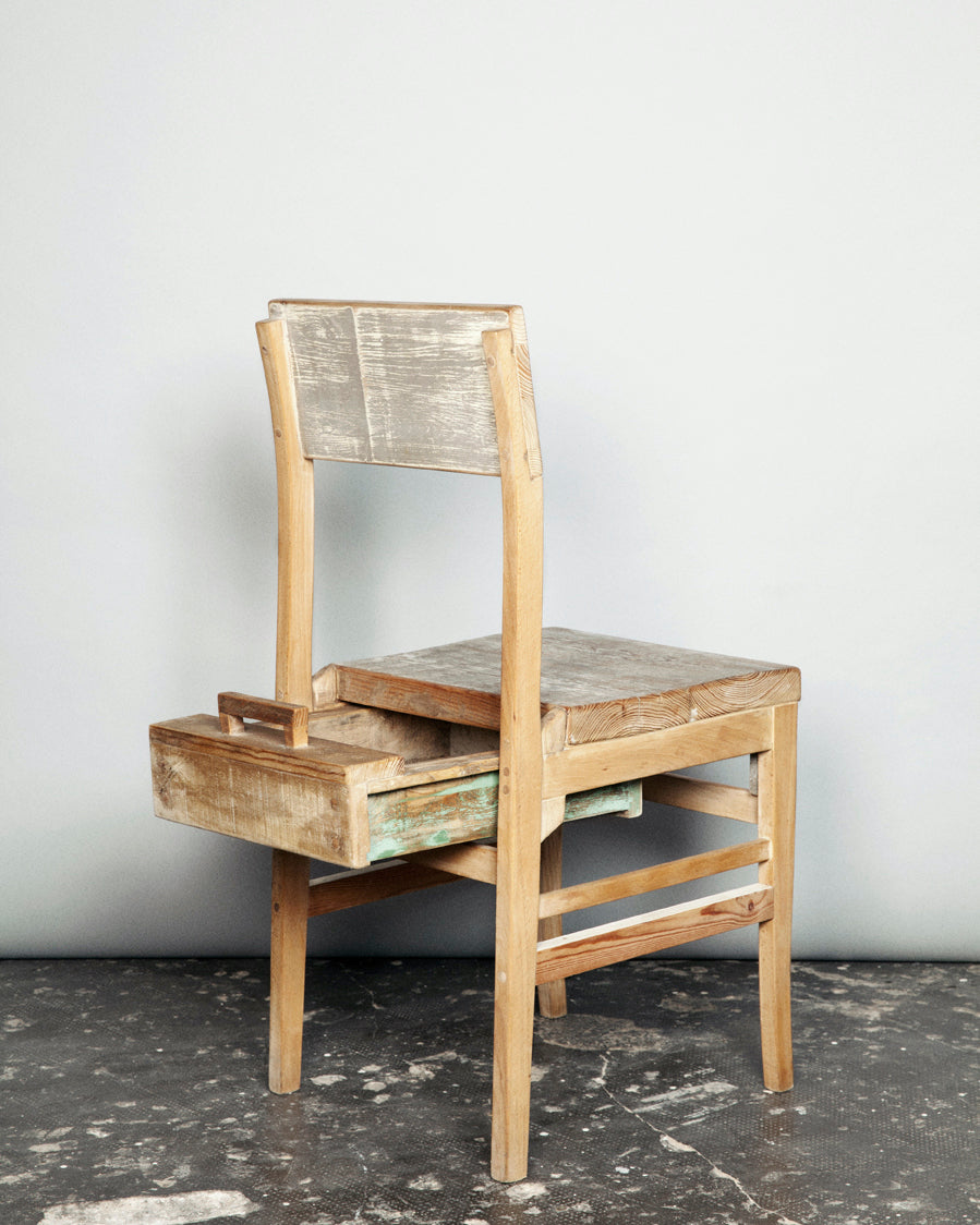 rE #5 | Chair with drawer