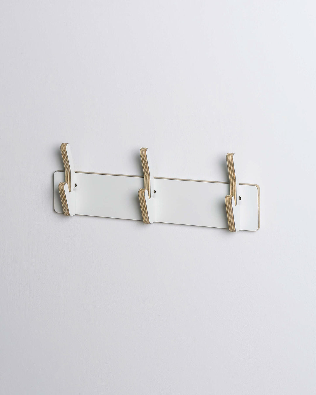 ON | Colgador de madera individual 